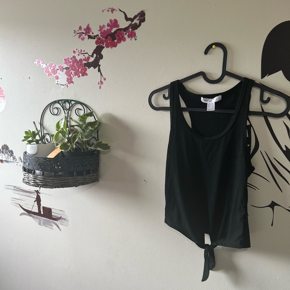 Black Top - Picture 3 of 5